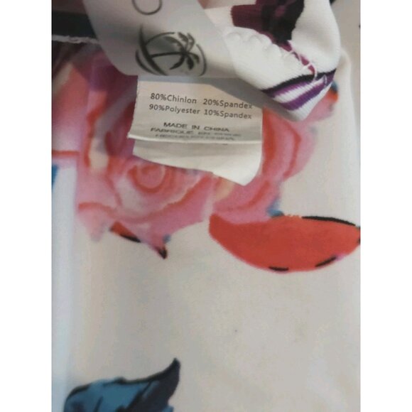 Cupshe Swimsuit L Tummy Control Floral and‎ Stripe Halter One Piece - Picture 11 of 11